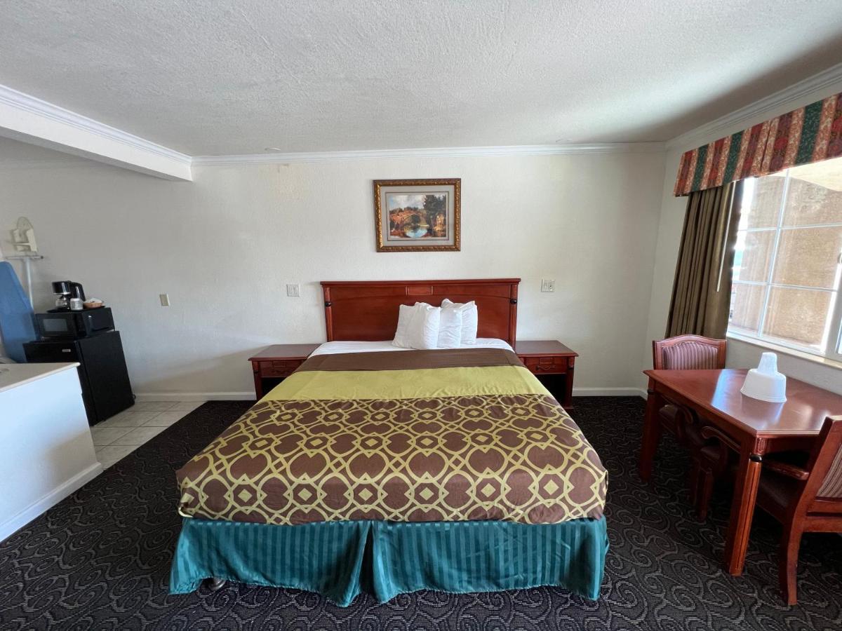 Americas Best Value Inn Χάνφορντ Εξωτερικό φωτογραφία