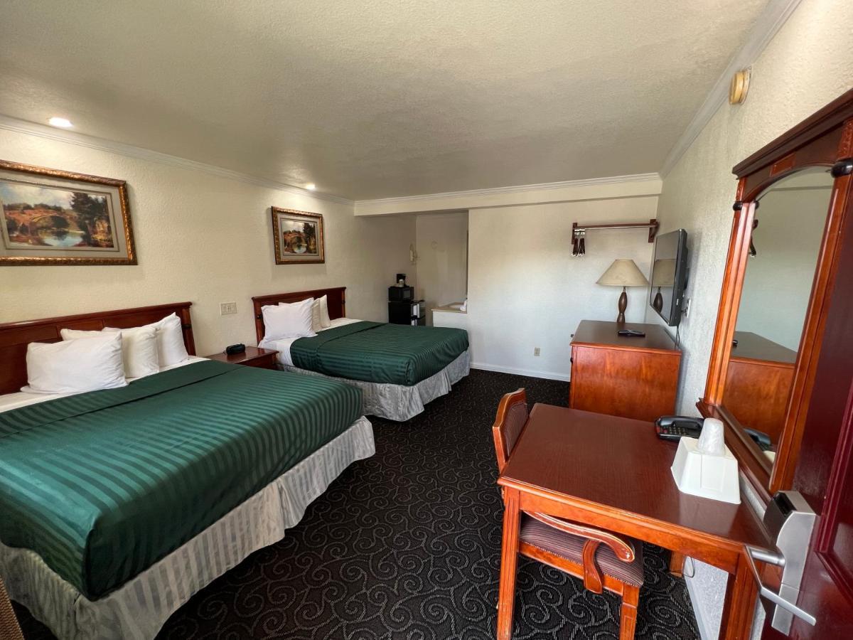 Americas Best Value Inn Χάνφορντ Εξωτερικό φωτογραφία
