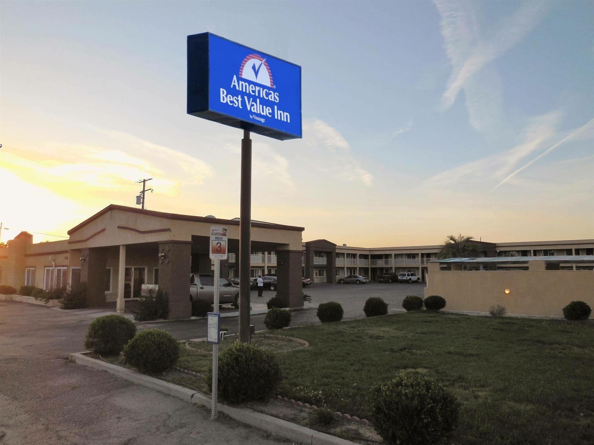Americas Best Value Inn Χάνφορντ Εξωτερικό φωτογραφία